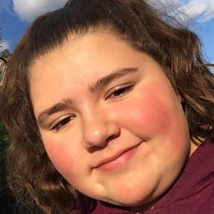 Meet your Posher, Elana